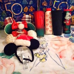 Disney's Limited Edition 2022' Christmas 🎄 Bundle